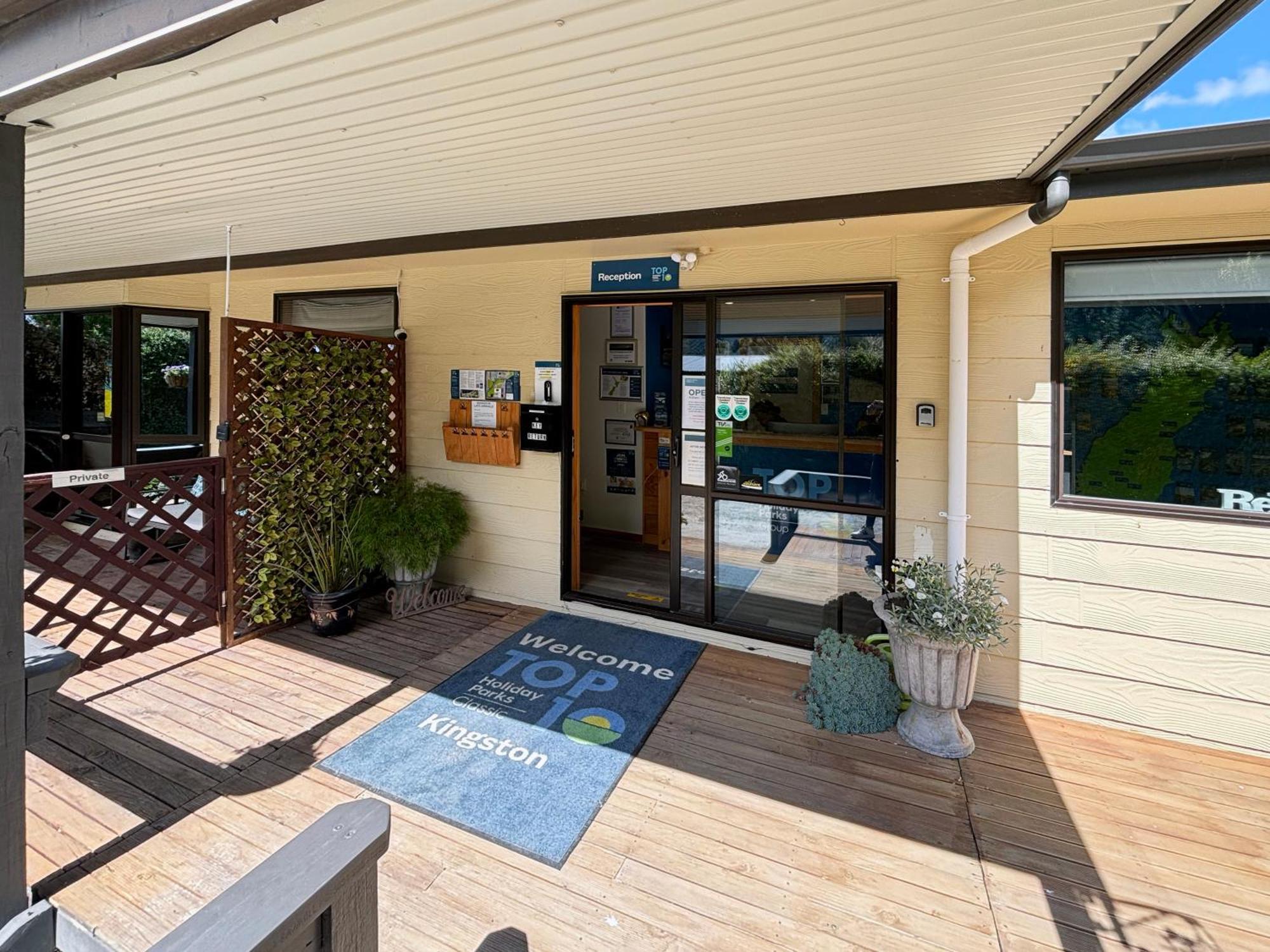 Kingston Top 10 Holiday Park Exterior photo